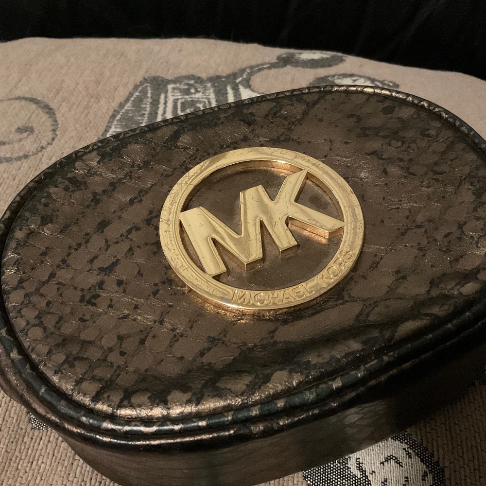 MK by Michael Kors Cosmetic /Change Zipper Pouch